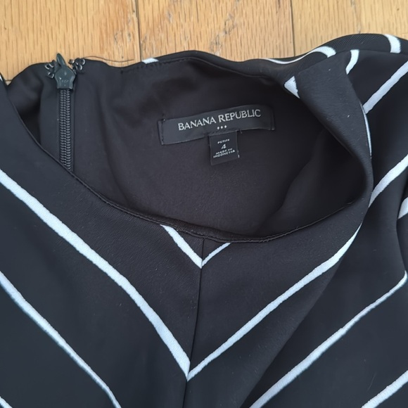 Banana Republic | Black & White Stripe Dress | Fitted | Petite size 4 - Picture 2 of 4